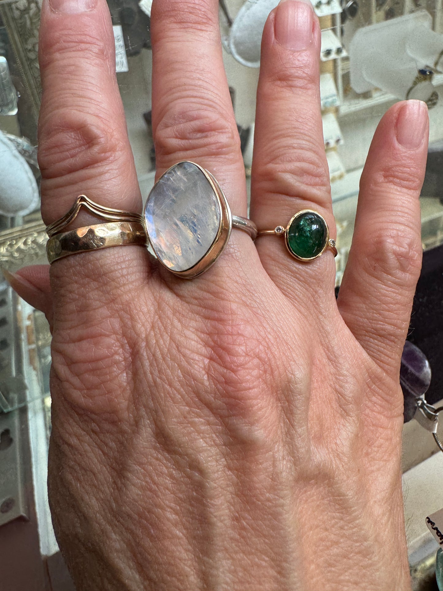 18K Gold EMERALD w Diamonds Ring Sizable