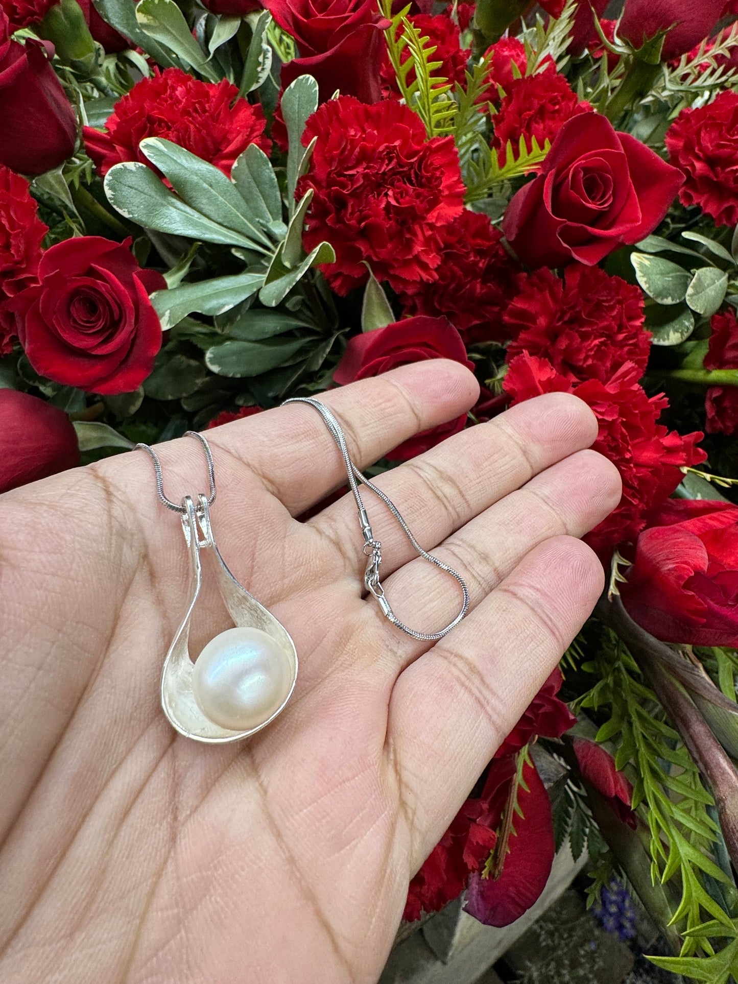 Freshwater Pearl on Silver Loop Pendant